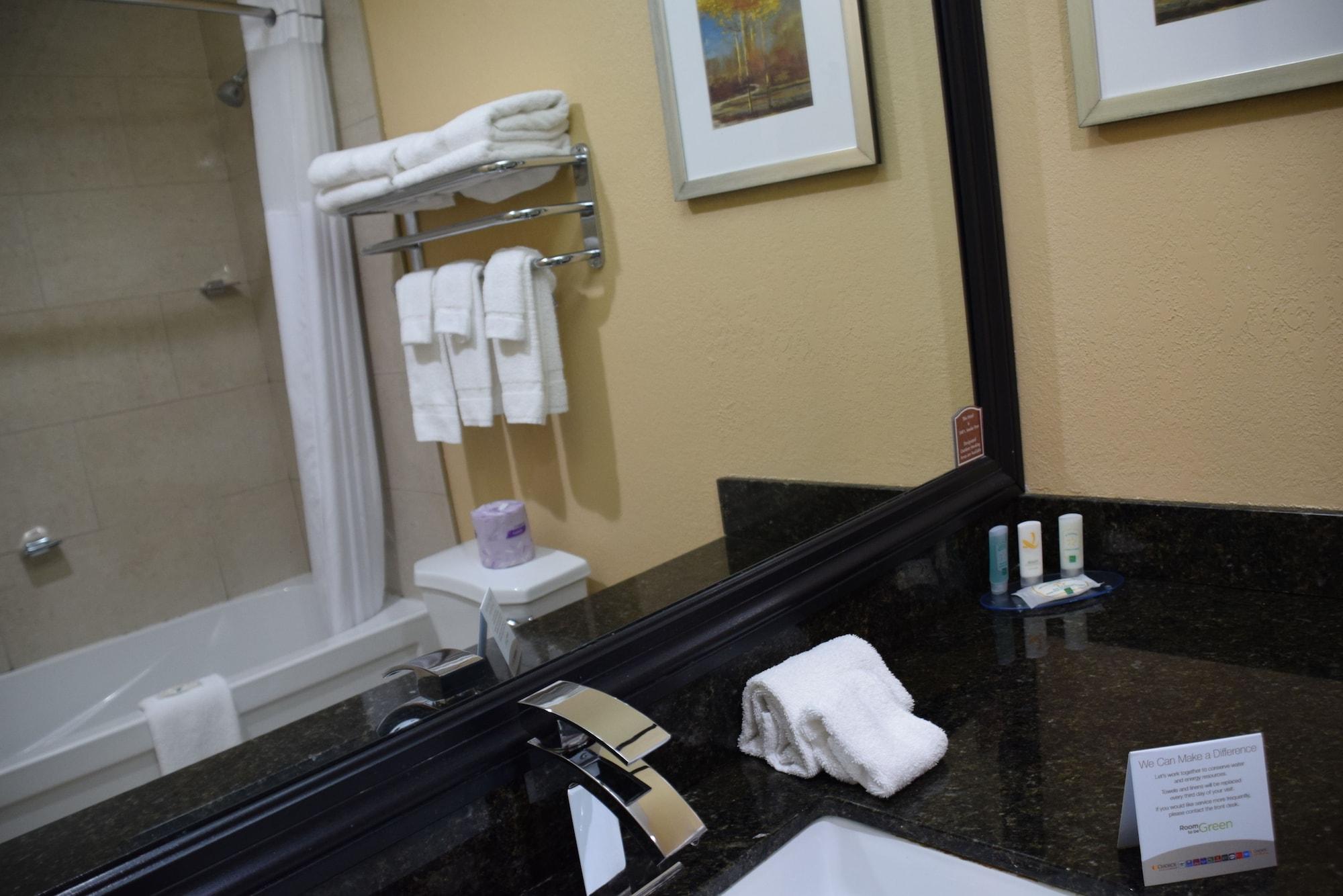 Quality Inn Bracebridge Zewnętrze zdjęcie