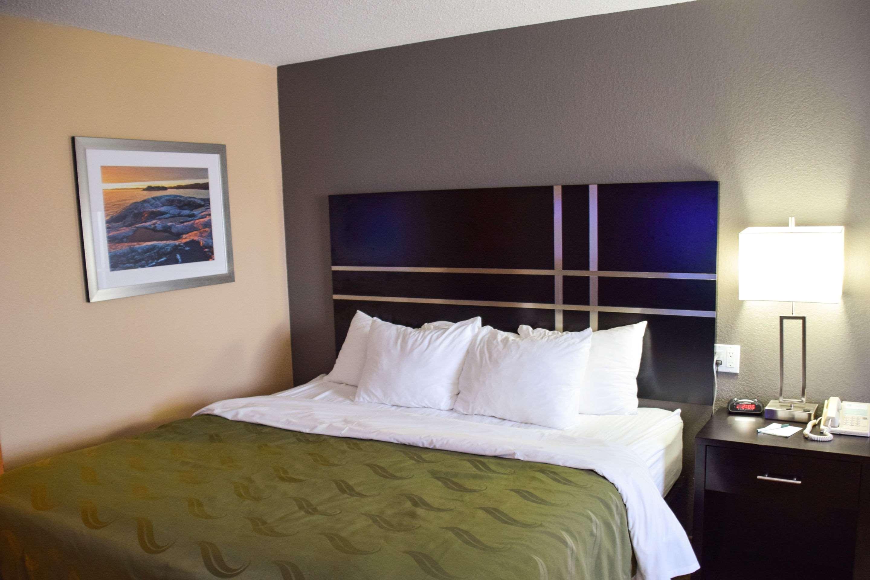 Quality Inn Bracebridge Zewnętrze zdjęcie