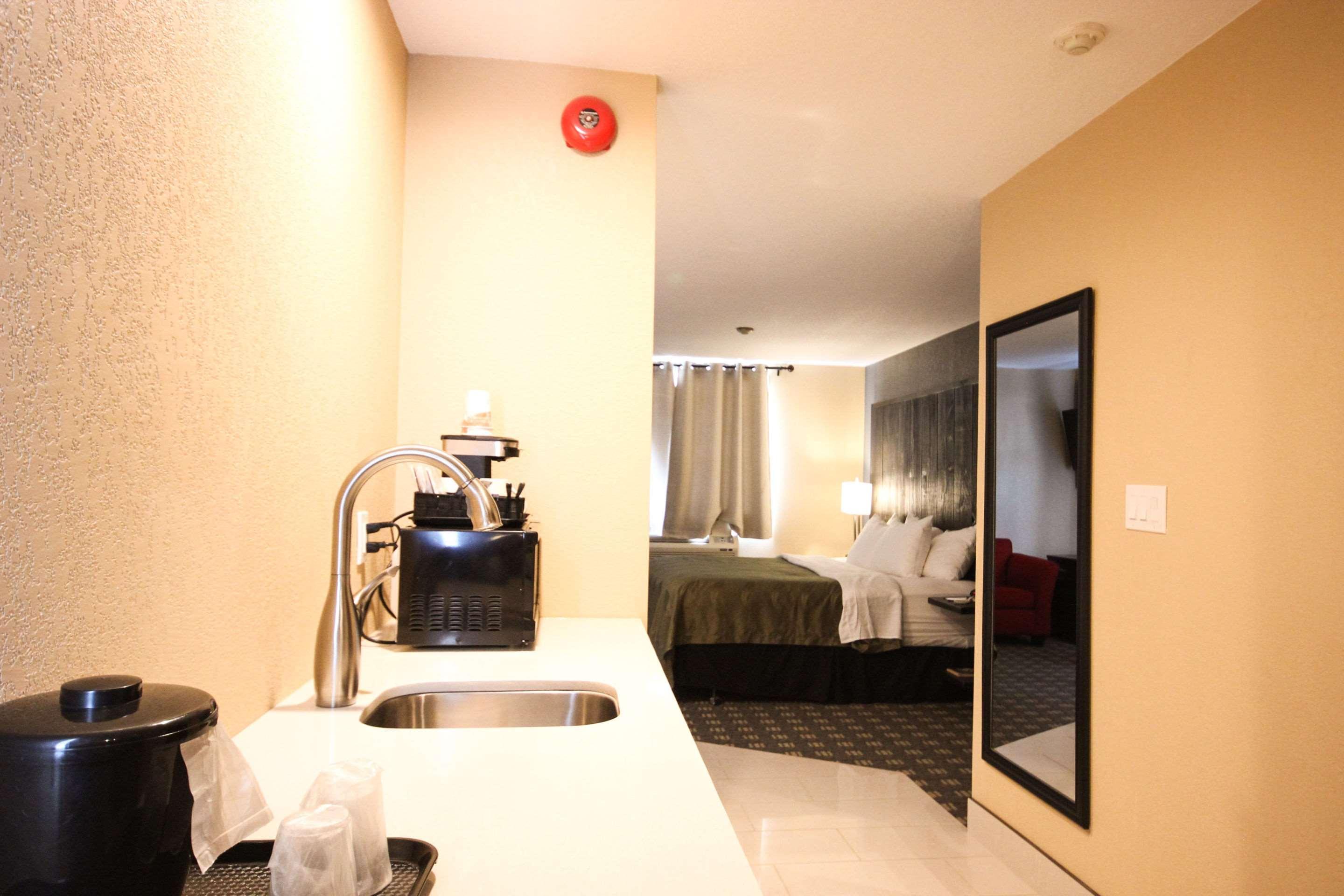Quality Inn Bracebridge Zewnętrze zdjęcie